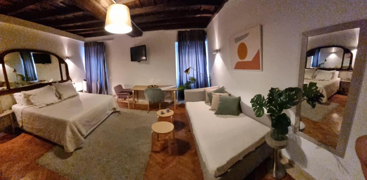 Lovely Apartments In City Centre "Third Floor, Without Elevator" Rom Exterior foto
